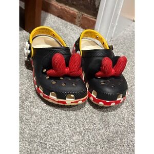 Crocs Minnie Mouse Classic Platform kids C12 Disney Red Bow